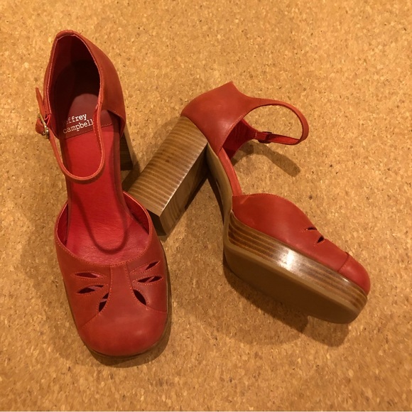 Jeffrey Campbell Star Man Pump in red - Picture 7 of 14